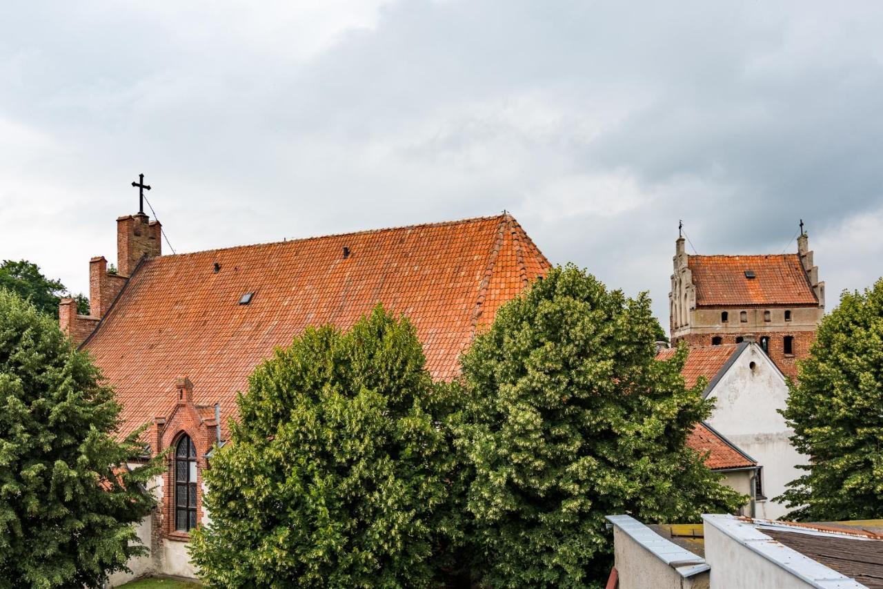 Pokoje Goscinne Przy Rynku Dąbrówno Kültér fotó